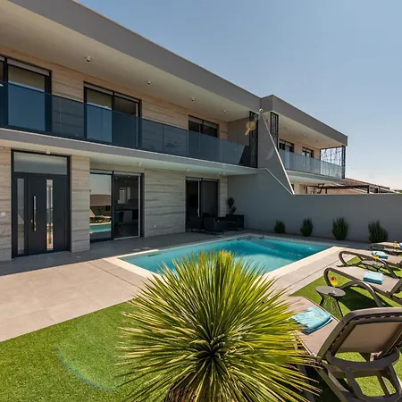 Adriatique&solina Zadarvillas Villa Maslenica